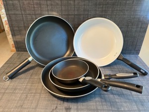 lot 54 image: Household Kitchen Cookware T-Fal Ecolution Fry Pan Various Size and Brand