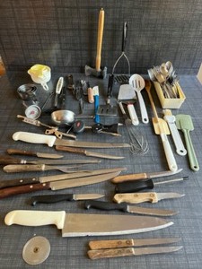 lot 126 image: Assorted Kitchen Utensils...
