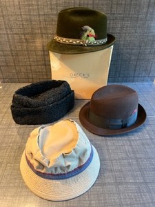lot 26 image: Antique Mens Clothing Hat Box Felt Wool Collectible Lined Hats By Mallory Fifth Avenue Fedora(7 12) Knox Champ(7 12) Dorfman Pacific Bucket(LG) German Style Wool wFlaps...