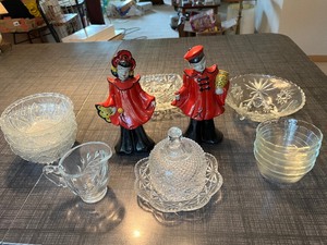 lot 85 image: Collectibles Crystal Bowl Vase Trinkets DeCor Asian Figurines