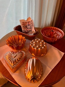lot 78 image: Collecting Housewares Kitchen Entertaining Copper Jello Mold Baking  Copper Chef Perfect Loaf Pan