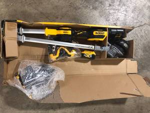 DEWALT 20V MAX Brushless Cordless Battery Powered String Trimmer Kit with (1) 5Ah Battery & Charger   Customer Returns See Pictures