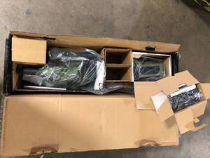 Green Machine 62V Brushless 16 in. Battery Chainsaw Auto-tensioning system, easy trigger start with 4 Ah Battery and Charger  Customer Returns See Pictures