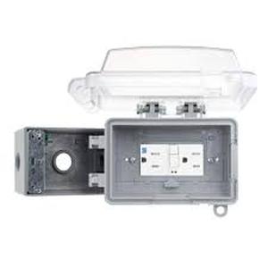 lot 7 image: 1-Gang Extra Duty HorizontalVertical Non-Metallic Weatherproof In-Use Cover Kit (16-in-1-Configurations), Clear