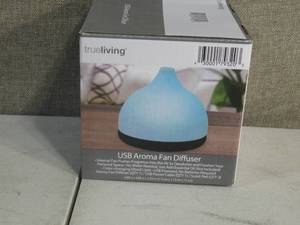 lot 32 image: TrueLiving USB Aroma Fan Difuser