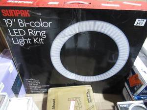 lot 148 image: Sunpak - LED 448 19 Bi-Color Ring Light Kit - Black
