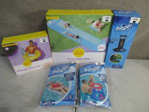lot 190 image: 2 Lane Water Slide-Hand Pump-Pineapple Tube-Pool Play Center-Deluxe Comfort Mat