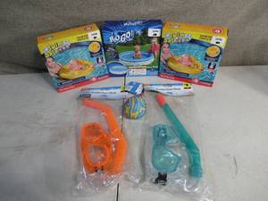 lot 191 image: Set of 2 Kids Snorkel and Masks-1 Splash Ball-2 Inflatable Baby Seats-1 Inflatable 3-Ring Pool