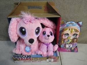 lot 226 image: Rescue Tales Pink Poodle and Purse Pets Set