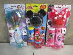 lot 245 image: Set of 3 Disney Light and Sounds Bubble Wands