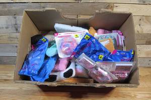 lot 148 image: Mixed Box of Boutique Items