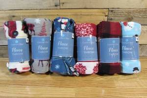 lot 147 image: Festive Fleece Throw Blankets (6)