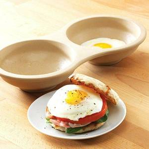 lot 94 image: Pampered Chef Microwave Stoneware Egg Cooker, Makes 2, #1372 U.S.A.