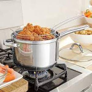 lot 238 image: Oster 4.8-Qt. Deep Fryer Set