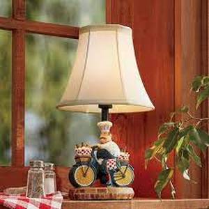 lot 246 image: Bon Apptit Chef Accent Lamp