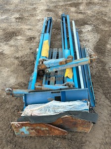 Nussbaum Commercial Electric  Hydraulic Two-Post Car Hoist