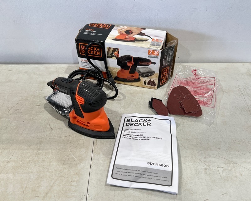 lot 3145 image: Black and Decker Mouse Sander