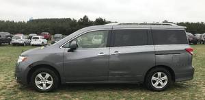 lot 1 image: 2016 Nissan Quest SV