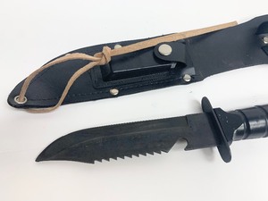 lot 4 image: Black Sawback Steel Survival Knife wCompass