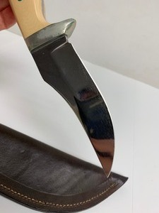 lot 12 image: Excellent Quality Custom Made Signed Bone Handled Knife - Easley