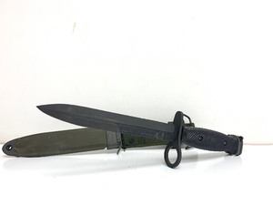 lot 27 image: Unused US M7 Bayonet  Knife