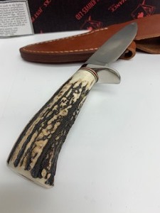 lot 31 image: Unused Blackjack Woodsman Stag Hand Hunting Knife