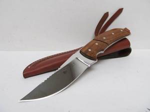 lot 66 image: Unused CRKT Model 2830 Signature Series Kaiyuh Knife