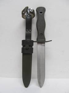 lot 52 image: Robert Klaas Germany Kissing Crane Fixed Blade Knife