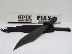 lot 55 image: Large Unused SPEC-PLUS Raider Bowie SP-10 Fixed Blade Knife
