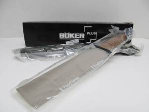 lot 1 image: Unused BOKER Model M3 Trench Knife