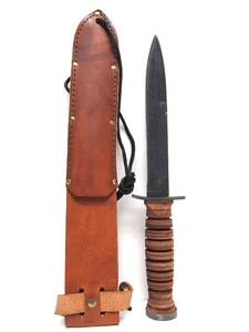 lot 124 image: Ontario Knife Company WW2 Model M3 Trench Knife