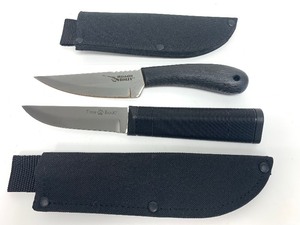 lot 89 image: Unused COLD STEEL Finn Bear & Roach Belly Fixed Blade Knifes