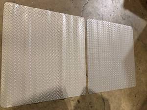 lot 41 image: Lot of 2 Garage floor Mats Customer Returns See Pictures