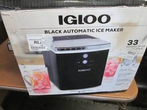 Igloo Black Automatic Ice Maker ope...