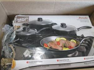 Gibson Home Cookware Set...