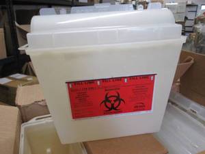 Case of 32 -5qt Wall Mount Sharps C...