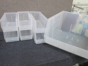7 Assorted Akro Clear Organizing Bi...