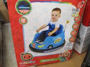 Cocomelon Bumper Car open box, unte...