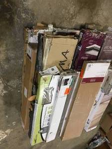 lot 10 image: Pallet of Mixed Assorted Flooring  Various Models and Conditions Customer Returns See Pictures