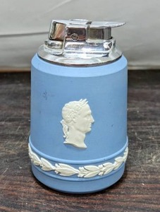 Wedgwood Lighter