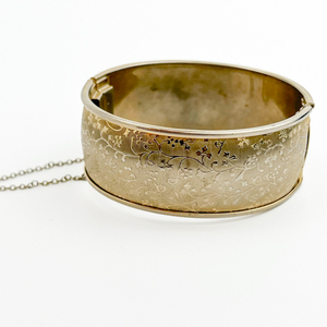 VINTAGE Stamped floral pattern, Yellow Brass Hinged Bangle.