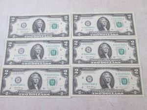 (CNTR) 6 - $2 Dollar Bills - Serial...