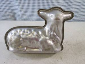 (CNTR) Vintage Metal Lamb Chocolate...