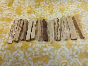 12 Sticks of Palo Santo premium woo...