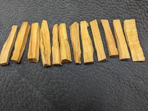 12 Sticks of Palo Santo premium woo...