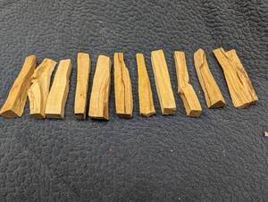 12 Sticks of Palo Santo premium woo...
