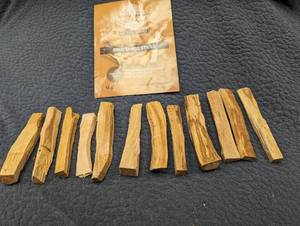 12 Sticks of Palo Santo premium woo...