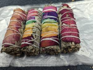 4 Bundles of Love Sage with Rose Pe...
