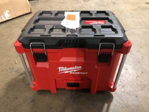 Milwaukee PACKOUT 22 in. Modular XL Tool Box   Customer Returns See Pictures