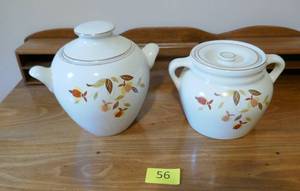lot 56 image: Jewel Tea Autumn Leaf - cookie jar and bean pot